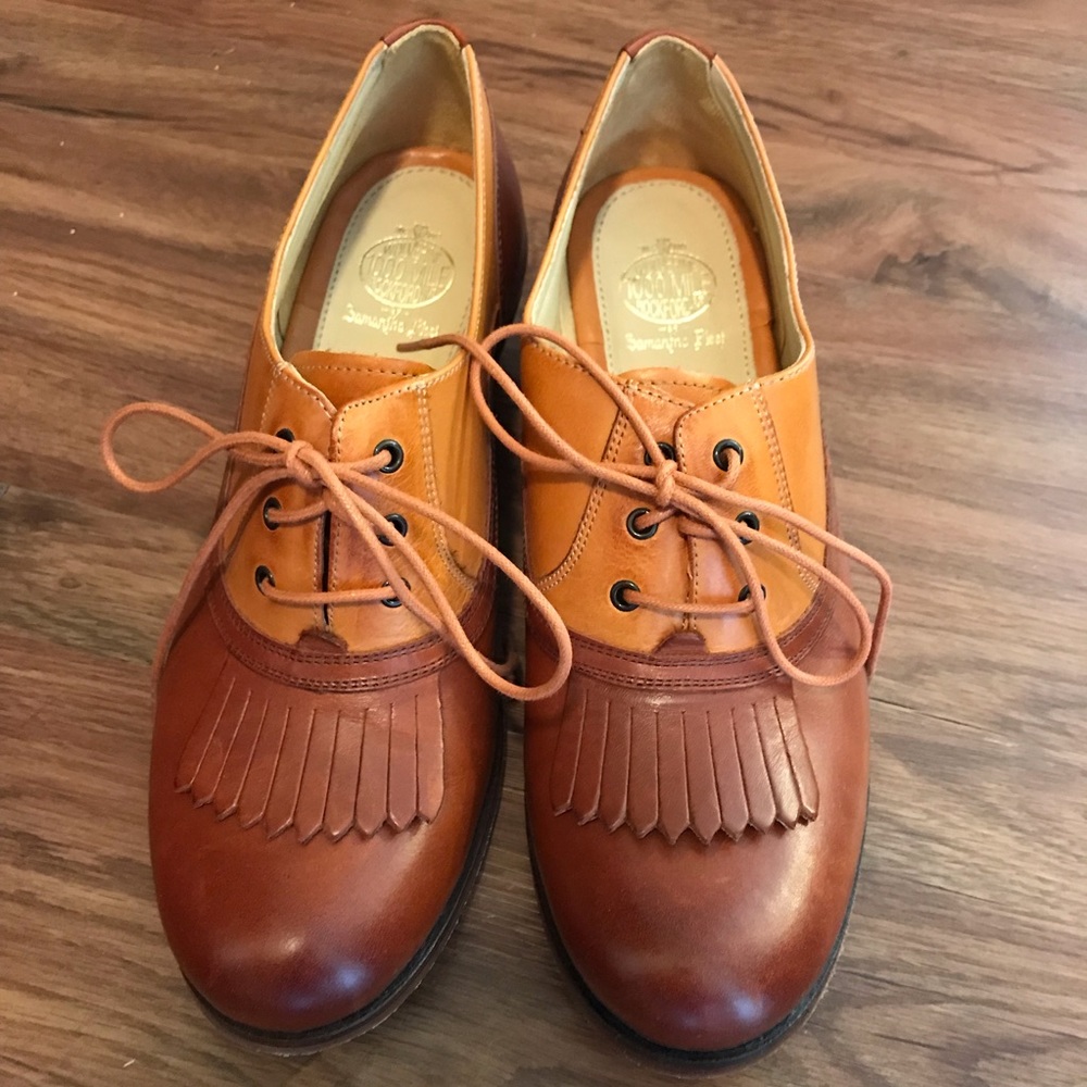 Wolverine woman Oxford shoes
